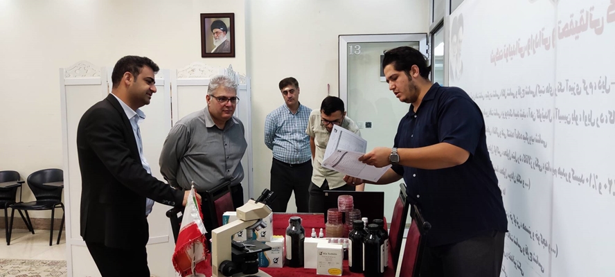 بازدید معاون تحقیقات و فناوری دانشگاه از شرکت‌های مستقر در مرکز رشد